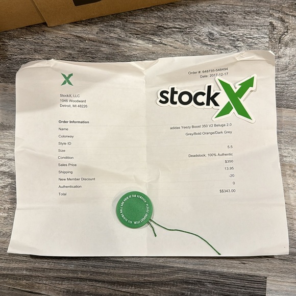 Adidas Yeezy 350 V2 Beluga 2.0 - size 5.5US - Picture 9 of 11